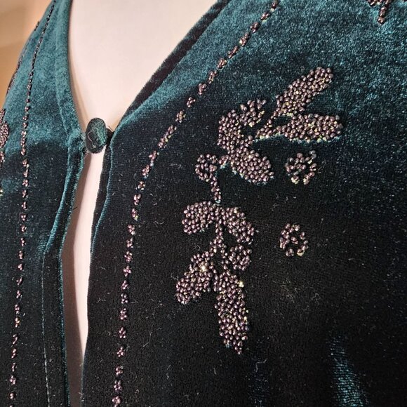 Vintage 90s 6 Velvet Cardigan Green Beaded One Button Whimsigoth Fairy Grunge - Picture 2 of 7